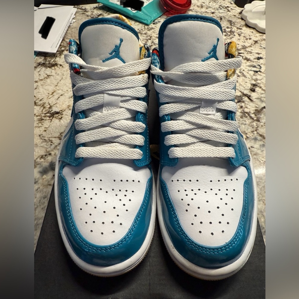 Air Jordan 1 Low SE Barcelona Cyber Teal